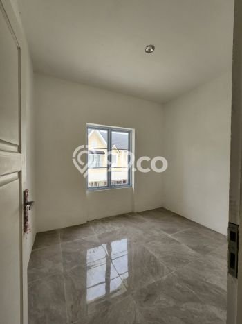 Lokasi terbaik! Rumah siap pakai disewakan di Medan Johor LB 162m2 Lokasi terbaik! Rumah siap pakai disewakan di Medan Johor LB 162m2