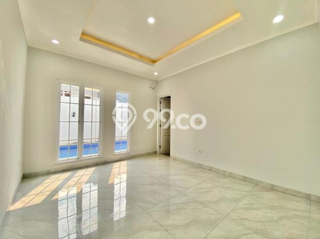 Rumah Kawasan Lebak Bulus, LT 302m², Bangunan 450m² Rumah Kawasan Lebak Bulus, LT 302m², Bangunan 450m²