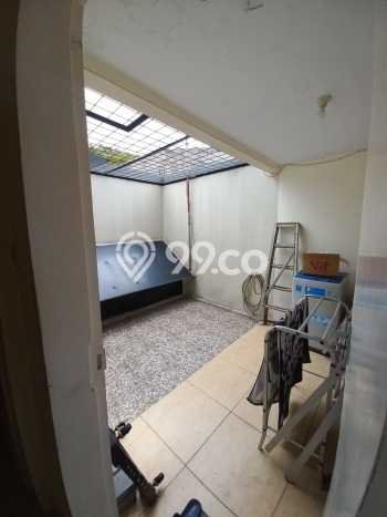 Dijual Cepat Rumah Bagus Siap Huni LB 200m2 di Cinere, Depok Dijual Cepat Rumah Bagus Siap Huni LB 200m2 di Cinere, Depok