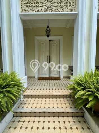 For Sale! Luxury House LT 510m2 Desain Modern di Cipete For Sale! Luxury House LT 510m2 Desain Modern di Cipete
