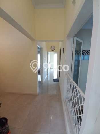 Dijual Cepat Rumah Bagus Siap Huni LB 200m2 di Cinere, Depok Dijual Cepat Rumah Bagus Siap Huni LB 200m2 di Cinere, Depok