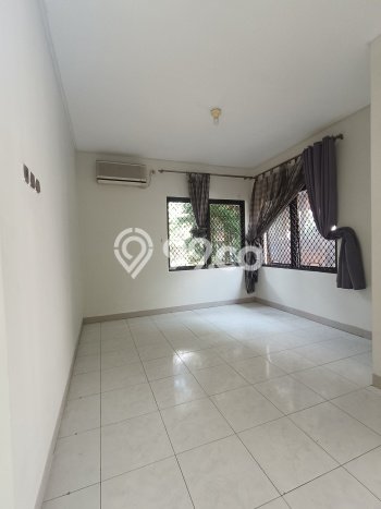 Jual Rumah Mewah Elegan Dengan View Cantik di Bintaro, Tangerang Selatan Jual Rumah Mewah Elegan Dengan View Cantik di Bintaro, Tangerang Selatan