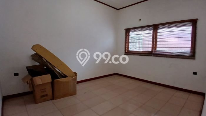 For Sale Hunian Rumah Terawat 3 Kamar di Jatiwaringin, Bekasi For Sale Hunian Rumah Terawat 3 Kamar di Jatiwaringin, Bekasi