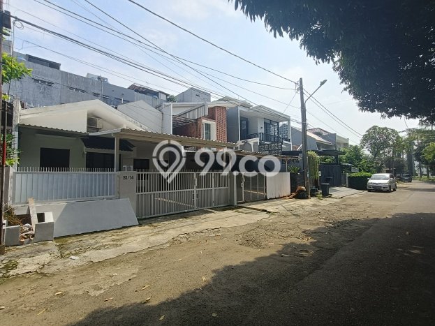 Rumah di Lebak Bulus, Akses ke Pusat Kota, LT 200m² Rumah di Lebak Bulus, Akses ke Pusat Kota, LT 200m²