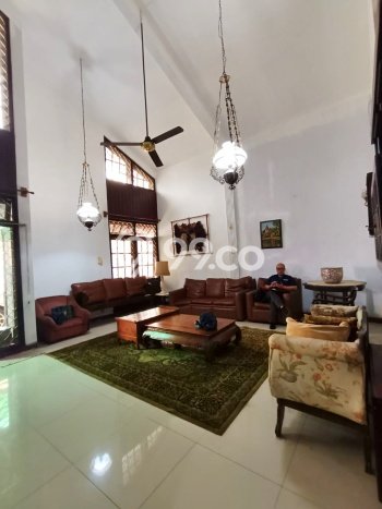 Rumah Elit Modern Tanpa Renovasi di Tanah Kusir Jakarta Selatan Rumah Elit Modern Tanpa Renovasi di Tanah Kusir Jakarta Selatan