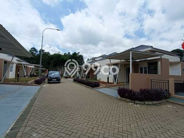 Rumah Minimalis 2 KT LT 175m2 di Sentul Rumah Minimalis 2 KT LT 175m2 di Sentul
