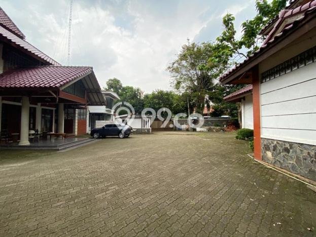 For Sale! Luxury House LT 1420m2 Desain Modern di Kemang For Sale! Luxury House LT 1420m2 Desain Modern di Kemang