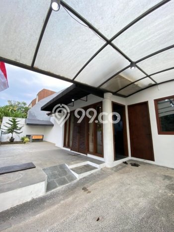 Hunian Mewah Dijual LT 280m2 di Cinere, Depok Hunian Mewah Dijual LT 280m2 di Cinere, Depok