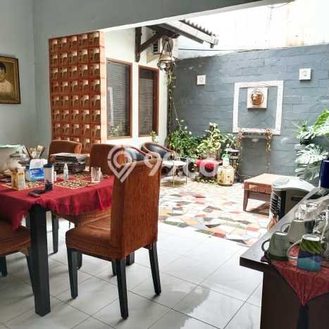 For Sale Rumah 4 Kamar Lokasi Strategis Bagus dan Strategis di Cinere For Sale Rumah 4 Kamar Lokasi Strategis Bagus dan Strategis di Cinere