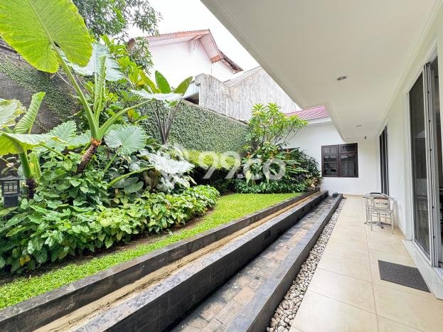 Rumah Luxury Modern Siap Huni di Cinere Jakarta Selatan Rumah Luxury Modern Siap Huni di Cinere Jakarta Selatan