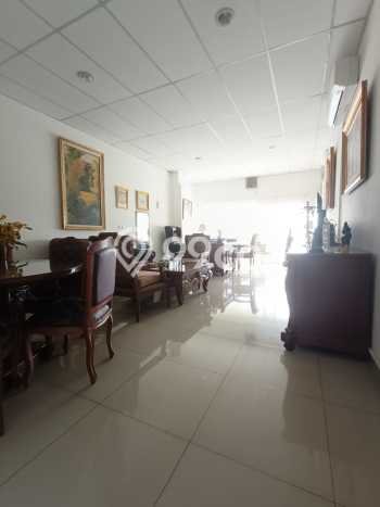 Unit Ruko Dijual di Jakarta Selatan LT 112m2 & LB 216m2 Unit Ruko Dijual di Jakarta Selatan LT 112m2 & LB 216m2