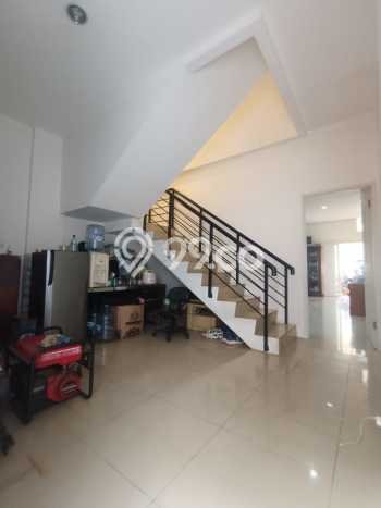 Unit Ruko Dijual di Jakarta Selatan LT 112m2 & LB 216m2 Unit Ruko Dijual di Jakarta Selatan LT 112m2 & LB 216m2
