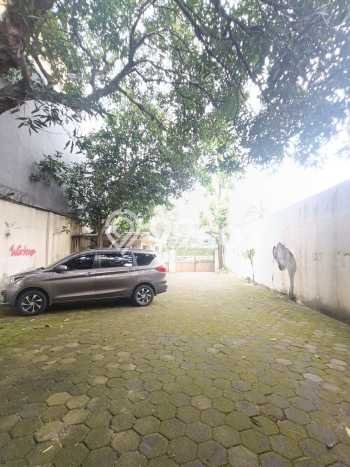 Unit Kantor Dijual di Jakarta Selatan LT 1098m2 & LB 900m2 Unit Kantor Dijual di Jakarta Selatan LT 1098m2 & LB 900m2