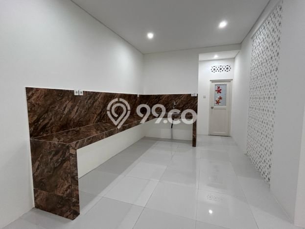 Siap Huni Hunian Elit 5 Kamar di Serpong Utara Dekat ke Mana Saja Siap Huni Hunian Elit 5 Kamar di Serpong Utara Dekat ke Mana Saja