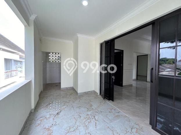 Hunian Mewah Siap Huni LT 168m2 di BSD, Tangerang Selatan Hunian Mewah Siap Huni LT 168m2 di BSD, Tangerang Selatan