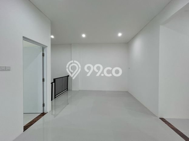 Siap Huni Hunian Elit 5 Kamar di Serpong Utara Dekat ke Mana Saja Siap Huni Hunian Elit 5 Kamar di Serpong Utara Dekat ke Mana Saja