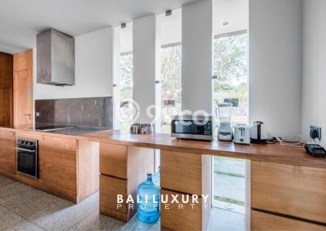 LOKASI STRATEGIS! Vila di , Area 915m2m², Lokasi Prima LOKASI STRATEGIS! Vila di , Area 915m2m², Lokasi Prima