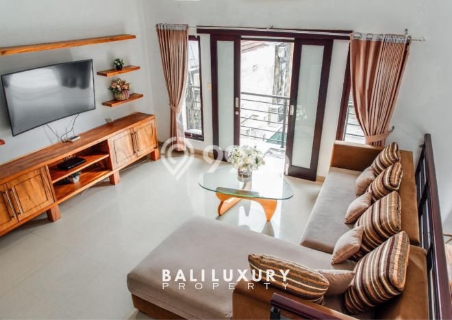 FOR SALE! Vila Kawasan , Area 210m2m², Lokasi Premium FOR SALE! Vila Kawasan , Area 210m2m², Lokasi Premium
