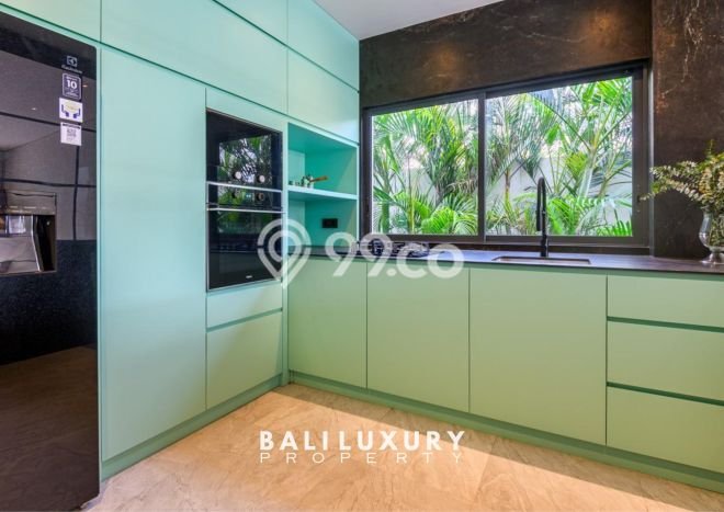 LOKASI TERBAIK! Vila di , Ukuran 500m2m², Area Strategis dengan akses bagus LOKASI TERBAIK! Vila di , Ukuran 500m2m², Area Strategis dengan akses bagus