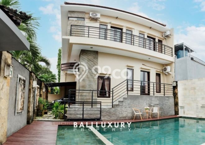 FOR SALE! Vila Kawasan , Area 210m2m², Lokasi Premium FOR SALE! Vila Kawasan , Area 210m2m², Lokasi Premium