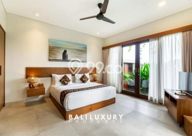 FOR SALE! Vila Kawasan , Luas 455m2m², Lokasi Strategis FOR SALE! Vila Kawasan , Luas 455m2m², Lokasi Strategis