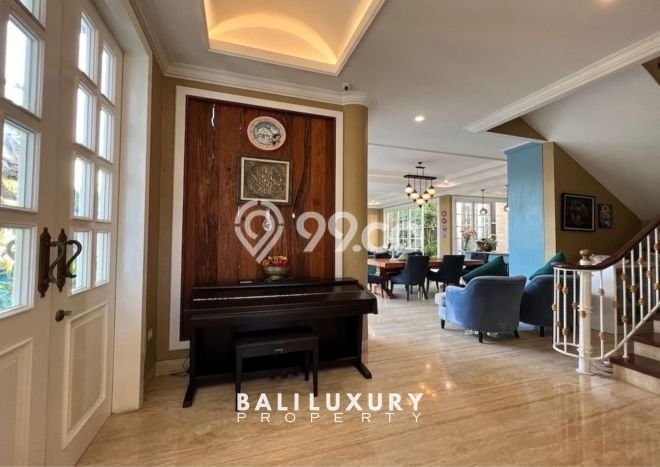 Vila Kawasan , Luas 725m2m², Dekat ke beragam keperluan Vila Kawasan , Luas 725m2m², Dekat ke beragam keperluan