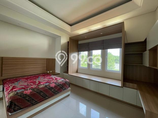 Rumah Elit LB 410m2 Siap Huni Desain Elegan di Harjamukti, Depok Rumah Elit LB 410m2 Siap Huni Desain Elegan di Harjamukti, Depok