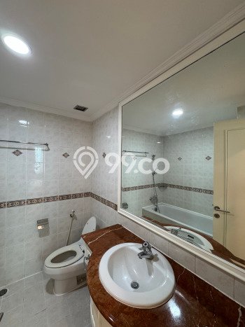 Apartemen Sewa 3 Kamar Murah Siap Huni di Jakarta Selatan, Luas 245m2 Apartemen Sewa 3 Kamar Murah Siap Huni di Jakarta Selatan, Luas 245m2