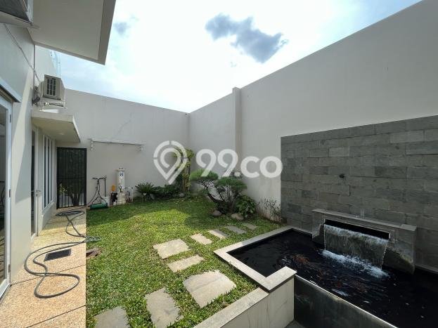 Rumah Elit LB 410m2 Siap Huni Desain Elegan di Harjamukti, Depok Rumah Elit LB 410m2 Siap Huni Desain Elegan di Harjamukti, Depok