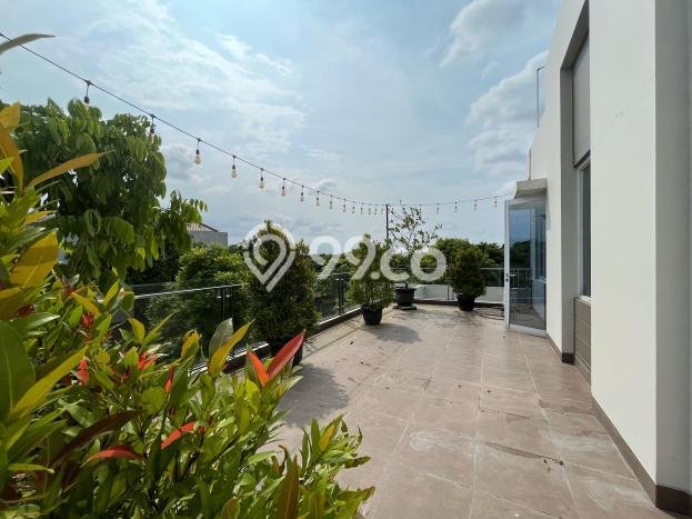 Rumah Elit LB 410m2 Siap Huni Desain Elegan di Harjamukti, Depok Rumah Elit LB 410m2 Siap Huni Desain Elegan di Harjamukti, Depok