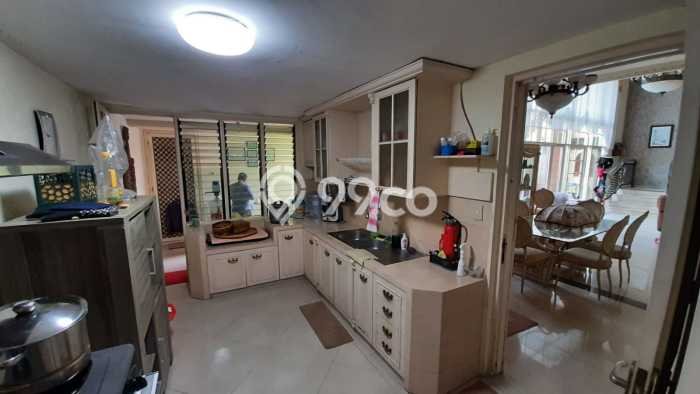 Bisa KPR! Rumah Asri di , LT 375m2m² LB 425m2m² Bisa KPR! Rumah Asri di , LT 375m2m² LB 425m2m²