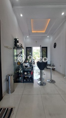 Jual Rumah Luas Elegan Dengan View Cantik di kertajaya, Surabaya Jual Rumah Luas Elegan Dengan View Cantik di kertajaya, Surabaya