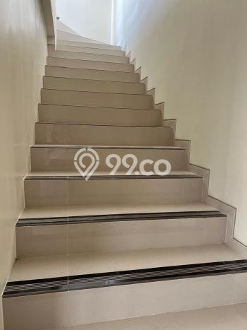 Jual Rumah Luas Megah Dengan View Cantik di Graha, Surabaya Jual Rumah Luas Megah Dengan View Cantik di Graha, Surabaya