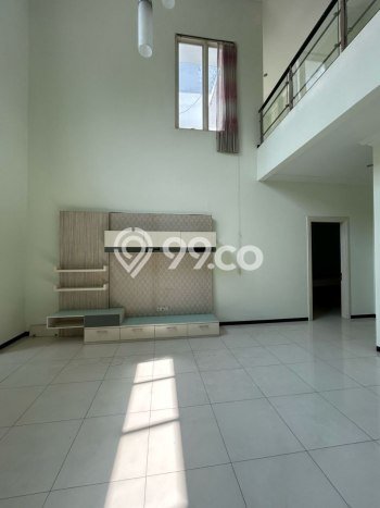 Rumah Elit Modern Tanpa Renovasi di Citraland Surabaya Rumah Elit Modern Tanpa Renovasi di Citraland Surabaya