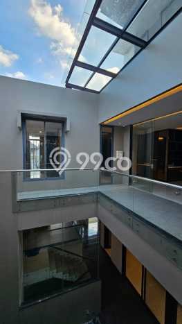 Ready to Use! Premium House LT 375m2 Desain Modern di Citraland Ready to Use! Premium House LT 375m2 Desain Modern di Citraland
