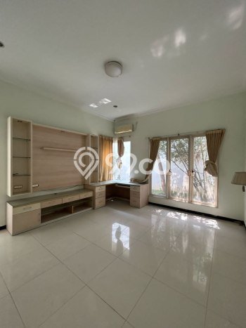 Rumah Elit Modern Tanpa Renovasi di Citraland Surabaya Rumah Elit Modern Tanpa Renovasi di Citraland Surabaya