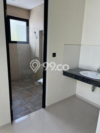 Jual Rumah Luas Megah Dengan View Cantik di Graha, Surabaya Jual Rumah Luas Megah Dengan View Cantik di Graha, Surabaya