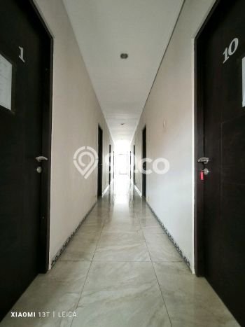 Unit Kost Dijual di Darmo Permai dengan 13 Kamar Area Ramai Unit Kost Dijual di Darmo Permai dengan 13 Kamar Area Ramai