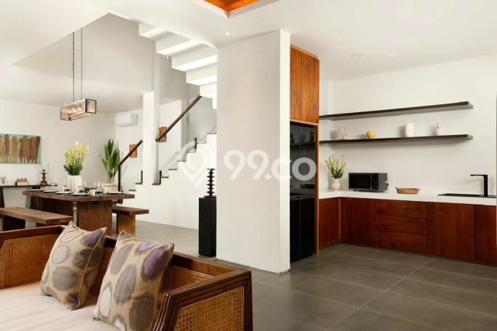 LOKASI STRATEGIS! Vila Kawasan , Area 300m2m², Area Potensial LOKASI STRATEGIS! Vila Kawasan , Area 300m2m², Area Potensial