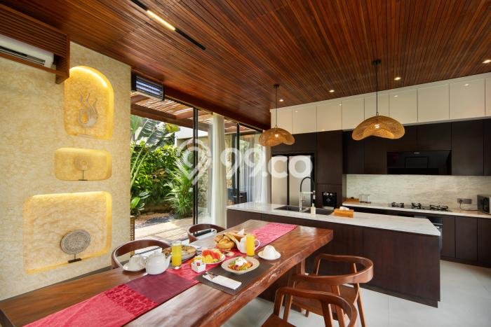 HARGA TERBAIK! Vila Kawasan , Luas 300m2m², Area Potensial dengan prospek meningkat HARGA TERBAIK! Vila Kawasan , Luas 300m2m², Area Potensial dengan prospek meningkat