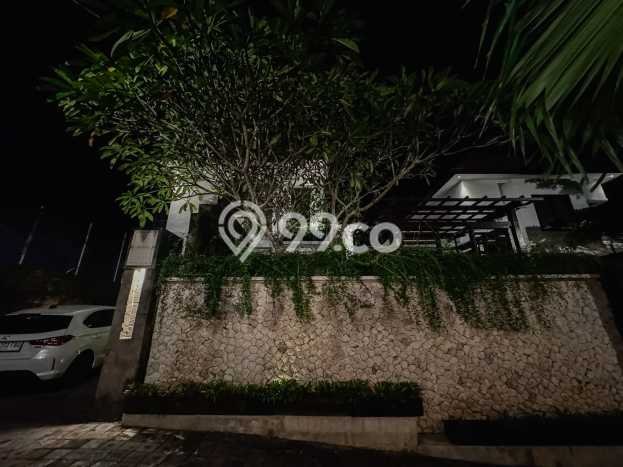 Vila Nyaman di , Luas 250m2m², Akses ke berbagai kebutuhan Vila Nyaman di , Luas 250m2m², Akses ke berbagai kebutuhan