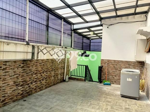 Rumah Elit Modern Siap Huni di Kota Wisata Bogor Rumah Elit Modern Siap Huni di Kota Wisata Bogor