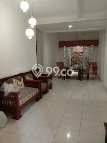 SPECIAL OFFER! Rumah di , 5 KT, Lingkungan Strategis, LT 144m2m² LB 220m2m² SPECIAL OFFER! Rumah di , 5 KT, Lingkungan Strategis, LT 144m2m² LB 220m2m²