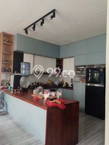Dijual Rumah Eksklusif 3 KT di Kota Wisata, Jakarta Timur Dijual Rumah Eksklusif 3 KT di Kota Wisata, Jakarta Timur
