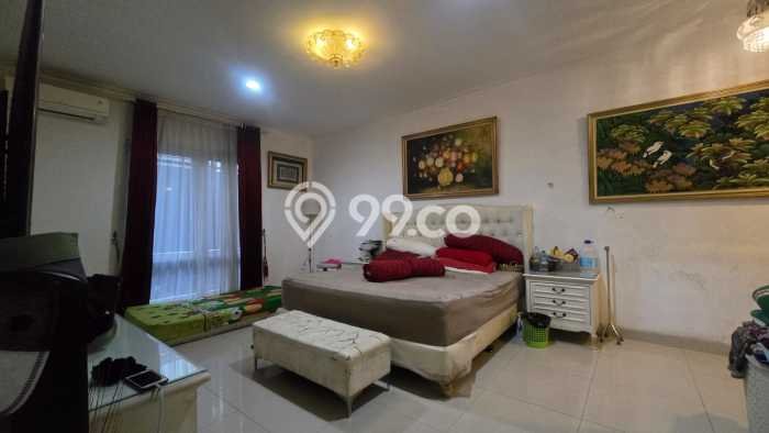For Sale! Luxury House LT 330m2 Desain Elegan di Kota Wisata For Sale! Luxury House LT 330m2 Desain Elegan di Kota Wisata