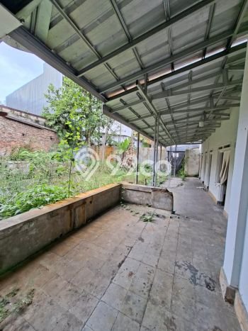 Unit Komersial Tersedia di Sumurbandung Spesifikasi LB 320m2 Unit Komersial Tersedia di Sumurbandung Spesifikasi LB 320m2
