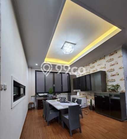 Rumah Eksklusif Siap Huni LT 387m2 di Sukasari, Bandung Rumah Eksklusif Siap Huni LT 387m2 di Sukasari, Bandung