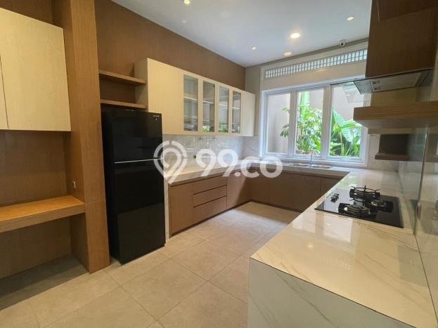 Rumah Bagus Disewakan di Kota Baru Parahyangan, Bandung LT 550m2, LB 600m2 Rumah Bagus Disewakan di Kota Baru Parahyangan, Bandung LT 550m2, LB 600m2