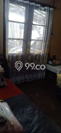 Rumah Nyaman 4 KT LB 125m2 Kondisi Bagus di Supratman Rumah Nyaman 4 KT LB 125m2 Kondisi Bagus di Supratman