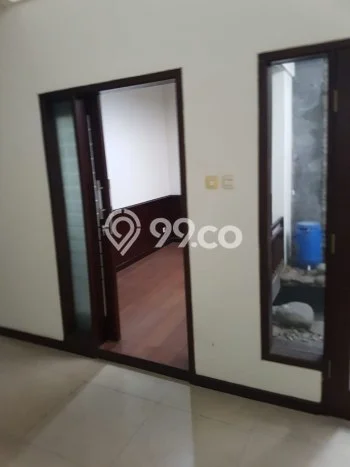 Rumah Mewah Siap Huni LT 240m2 di Antapani, Bandung Rumah Mewah Siap Huni LT 240m2 di Antapani, Bandung